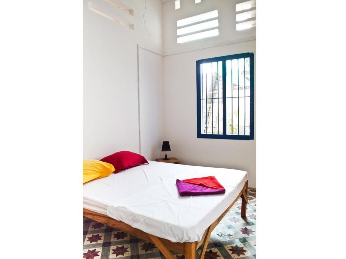 Baraca Guesthouse カンポット エクステリア 写真